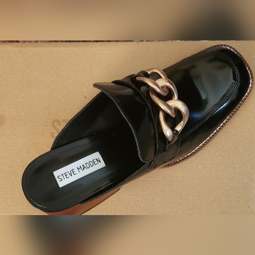 Steve Madden Black Mules with Gold Chain